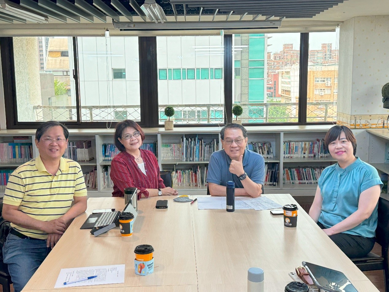 面對或迴避：社會工作與政治能力提升——社會工作專業教育方案改革（下）